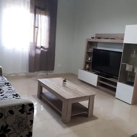 Апартаменты Private House Second Floor 180 Meters Tarraca 180 Meters With View 2 Bedrooms, One Double Bedroom, Separate Kitchen, Large Large Corridor, Living Room, Banjo With Balcony, Closet And Etjj. *